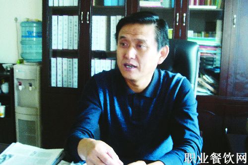 陆金华:“三河”演绎本土徽菜“精良”(图)